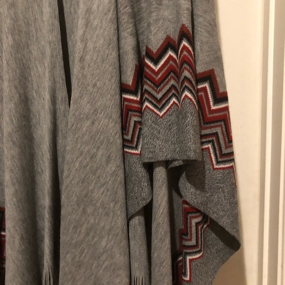 Tribal Print Wrap - Picture 2 of 3